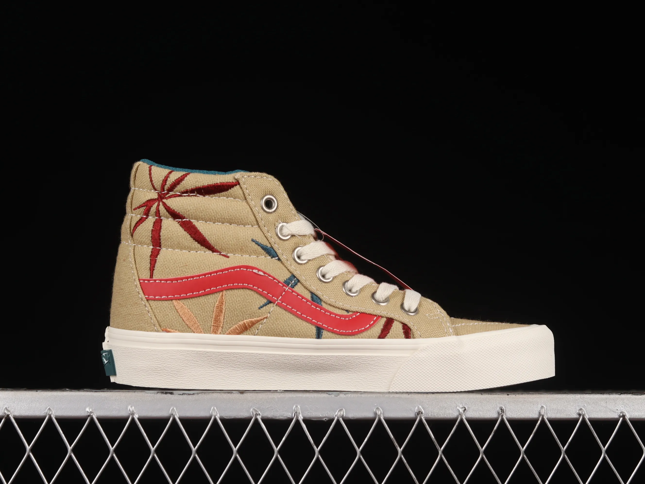 All categories Vans Vans series Vans Hi Vans high-top Vans Sk8-Hi Vault OG VR3 Vans official environmental protection series Maple leaf electric embroidered canvas shoes VN0A5EE3AZB